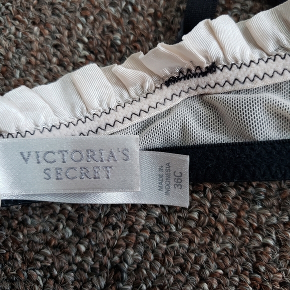 **SOLD 36C Victoria's Secret Sexy Little Things Lingerie - Picture 5 of 6